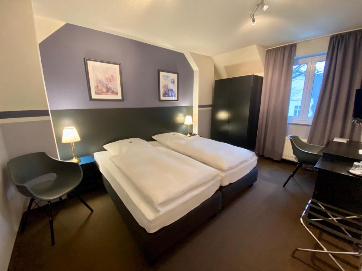 Hotel Kaiserswerth Дюселдорф Екстериор снимка
