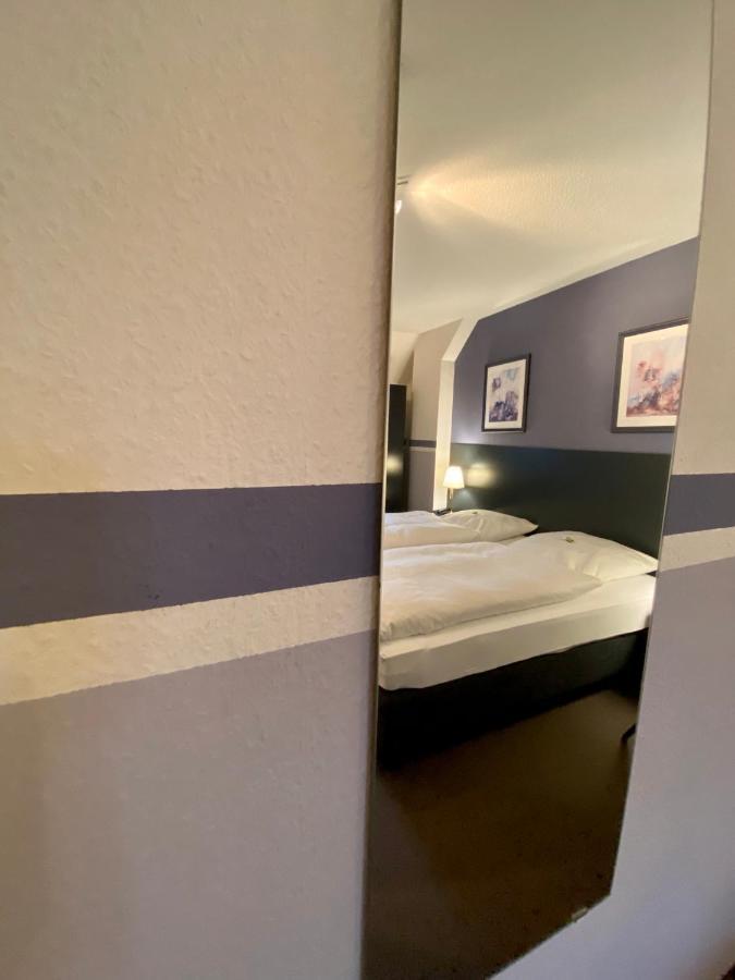 Hotel Kaiserswerth Дюселдорф Екстериор снимка
