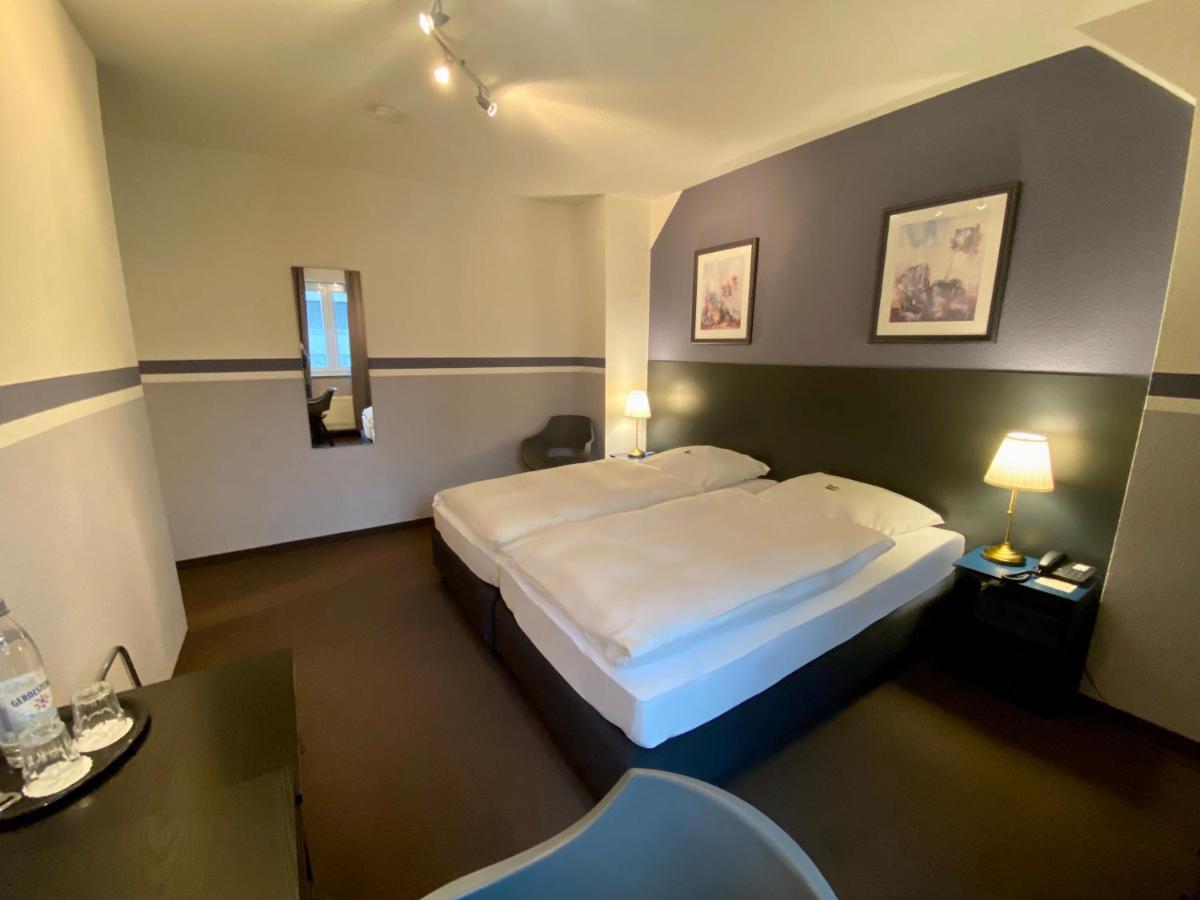 Hotel Kaiserswerth Дюселдорф Екстериор снимка